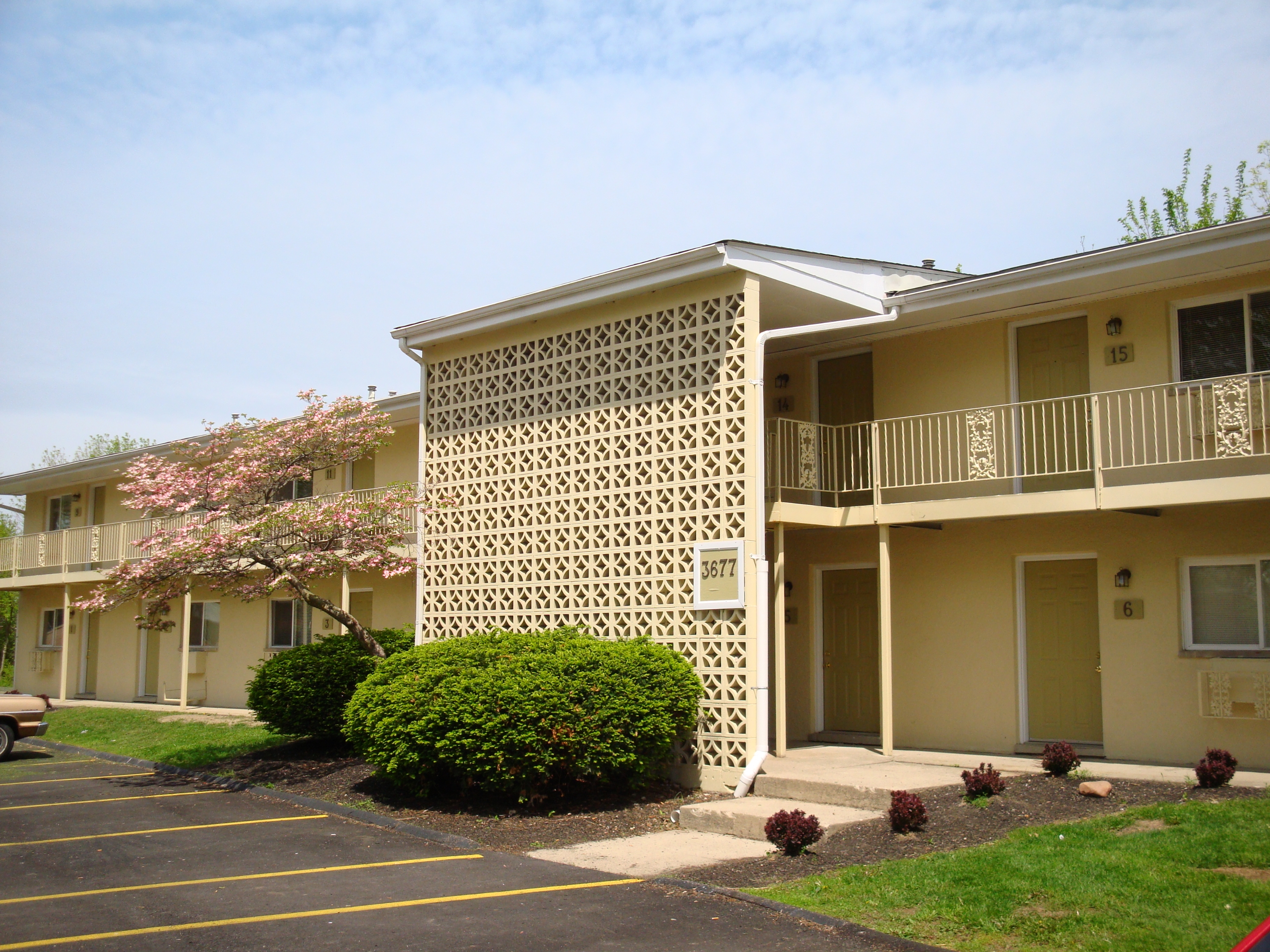 3677 Broadway Apt 10