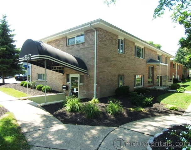3671 Broadway Apt 1